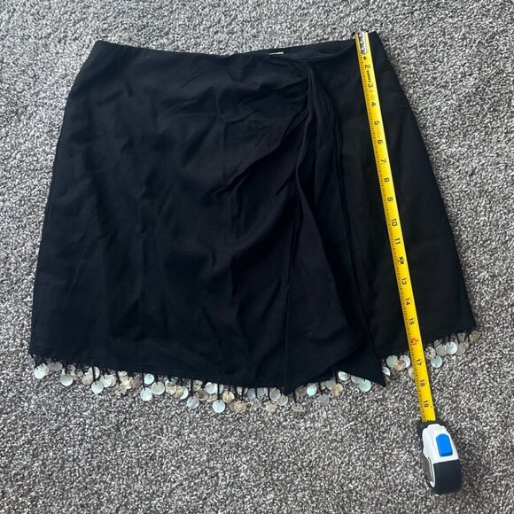 NWT JASON WU Wrap Skirt and Top Crop Seashell Sequin Trim Black Set, 6 - Picture 7 of 10